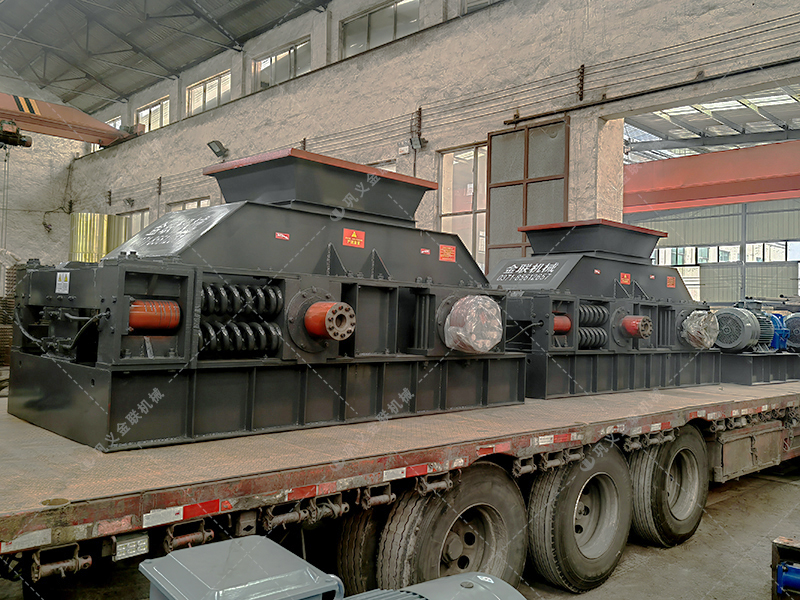 時產100噸瓜米石對輥制砂機有哪些型號？價格多少？