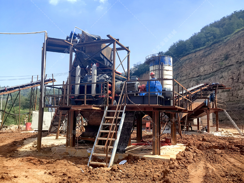 金聯(lián)機(jī)械生產(chǎn)的1510液壓對(duì)輥制砂機(jī)怎么樣?附現(xiàn)場案例 金聯(lián)機(jī)械生產(chǎn)的1510液壓對(duì)輥制砂機(jī)怎么樣?附現(xiàn)場案例